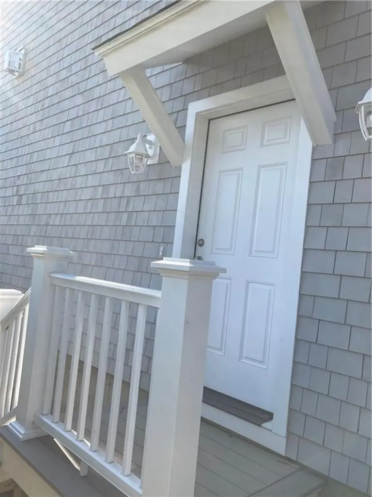 47 Tuckerman Avenue Middletown RI 02842