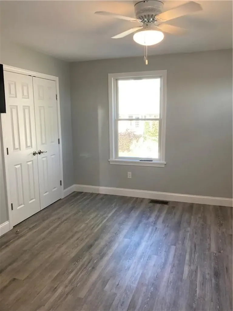 47 Tuckerman Avenue Middletown RI 02842