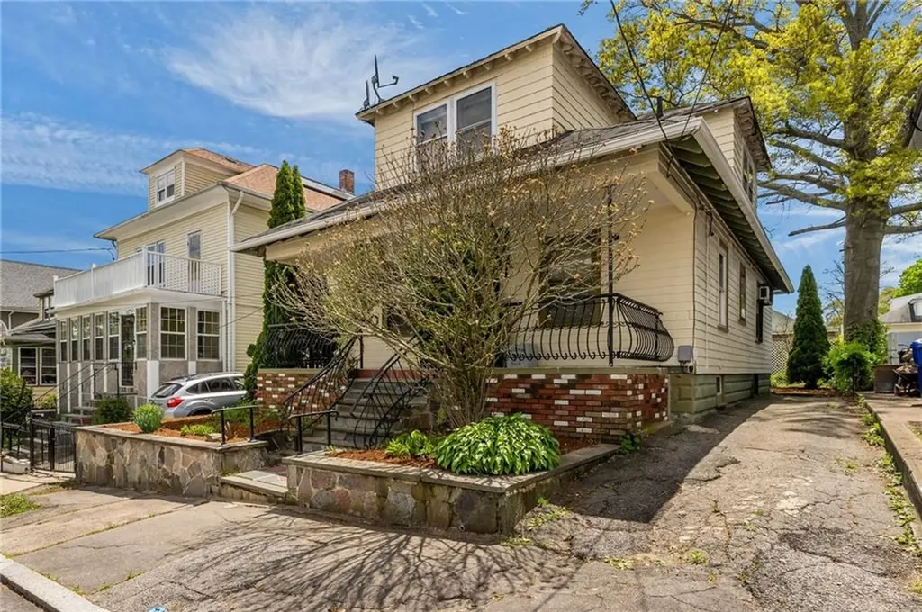 118 Porter Street Providence RI 02905