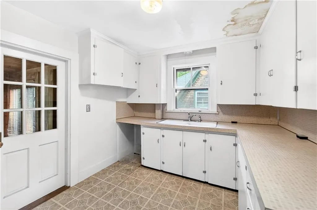 136 138 Armington Street Cranston RI 02910