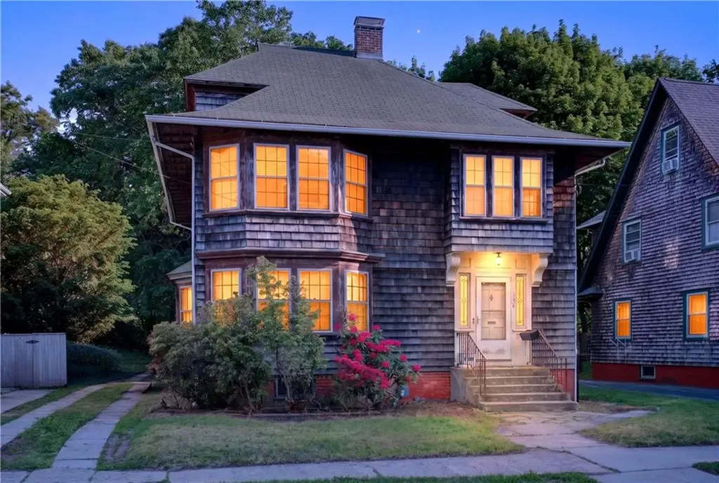 136 138 Armington Street Cranston RI 02910