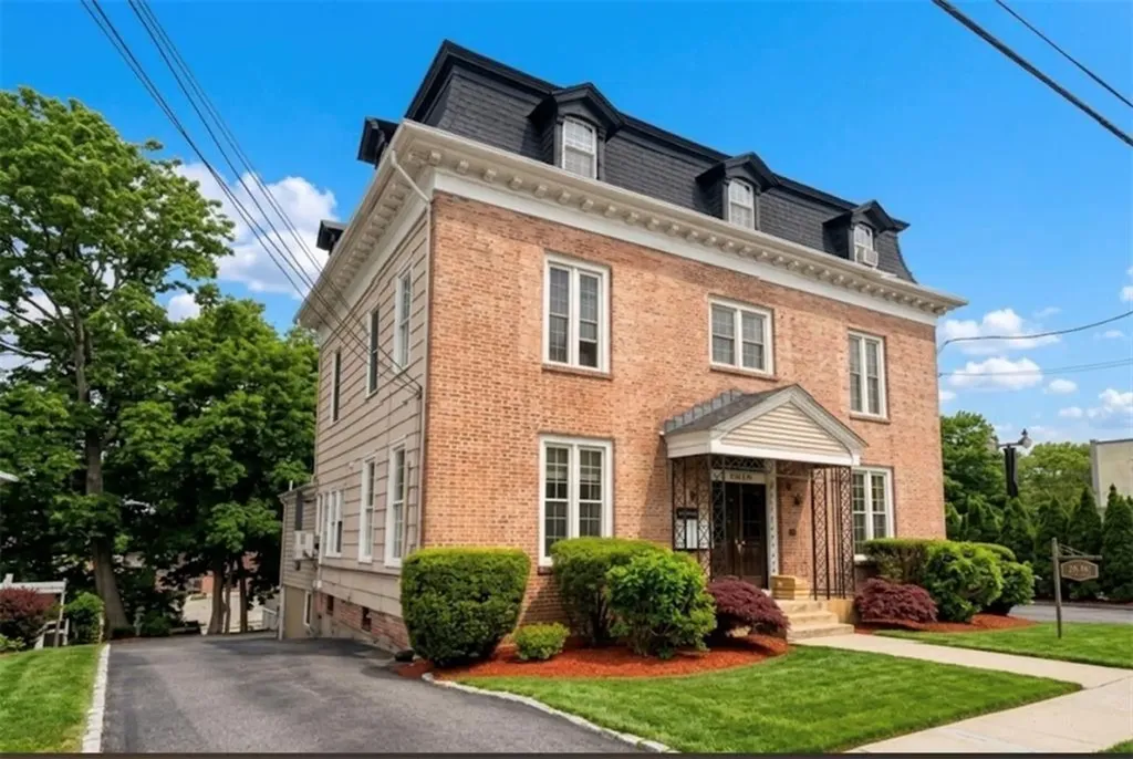 4646 Post Road Warwick RI 02818