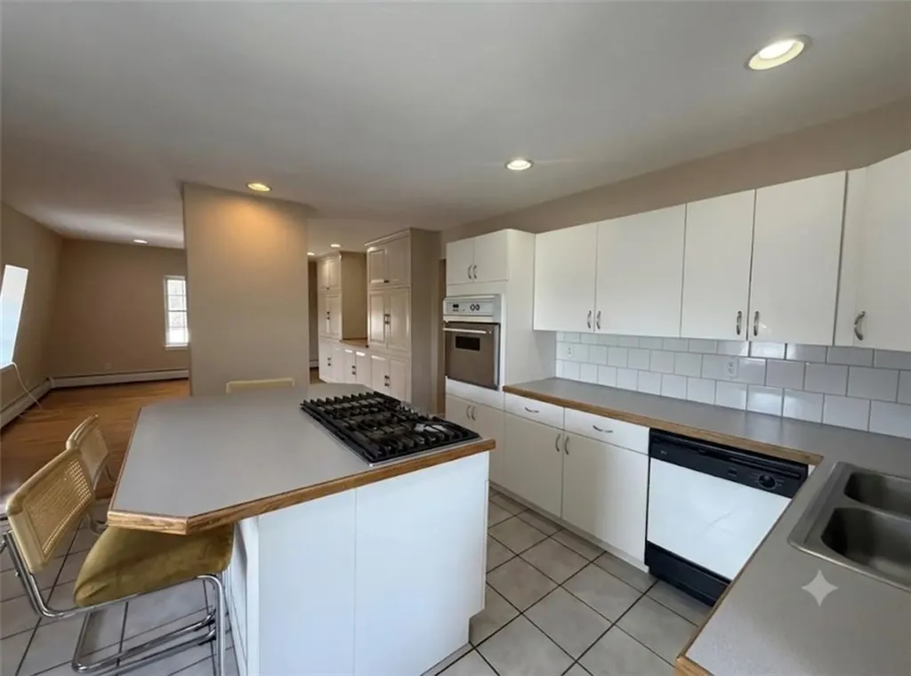 4646 Post Road Warwick RI 02818