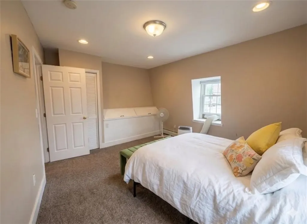 4646 Post Road Warwick RI 02818