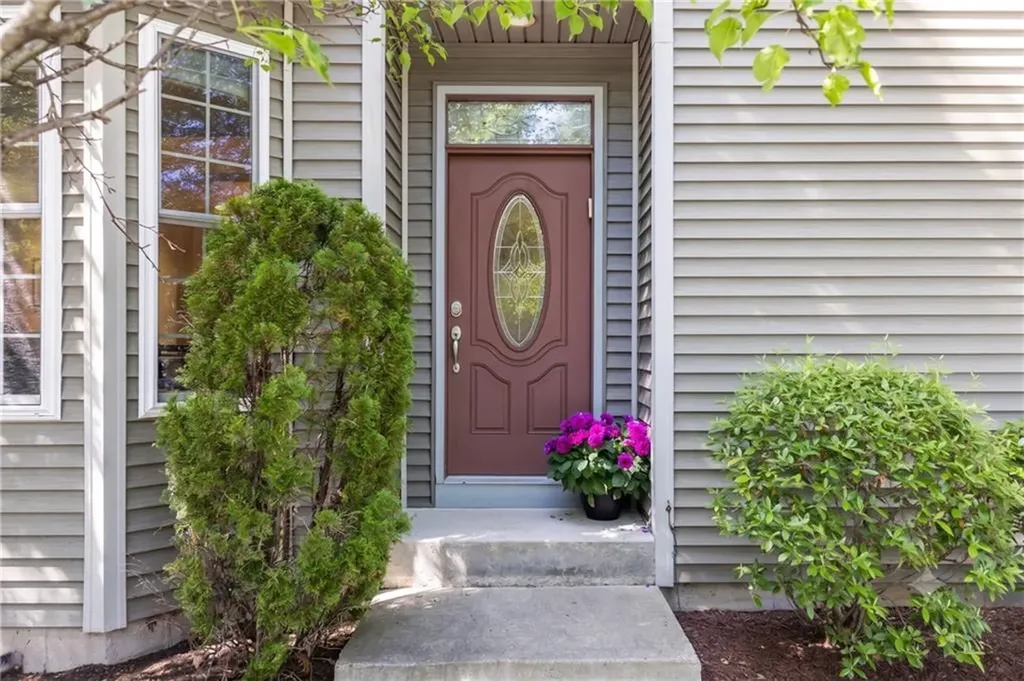 315 Old River Road Lincoln RI 02838