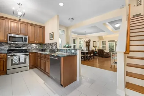 315 Old River Road Lincoln RI 02838