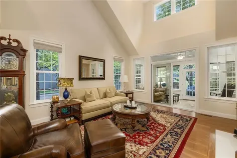 315 Old River Road Lincoln RI 02838