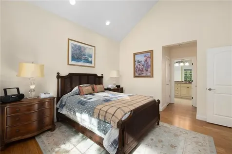 315 Old River Road Lincoln RI 02838