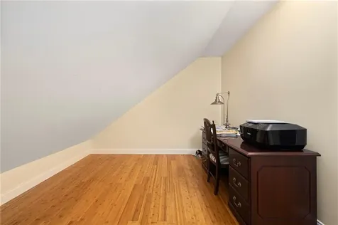 315 Old River Road Lincoln RI 02838