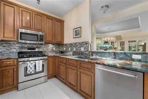 315 Old River Road Lincoln RI 02838