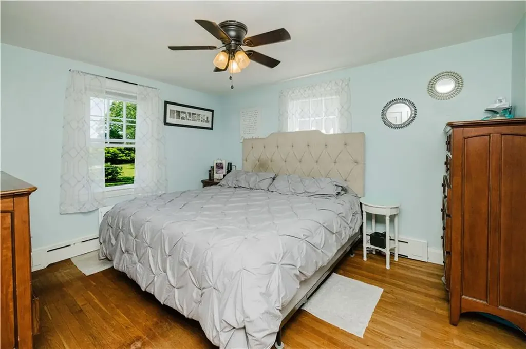 1472 Wampanoag Trail East Providence RI 02915