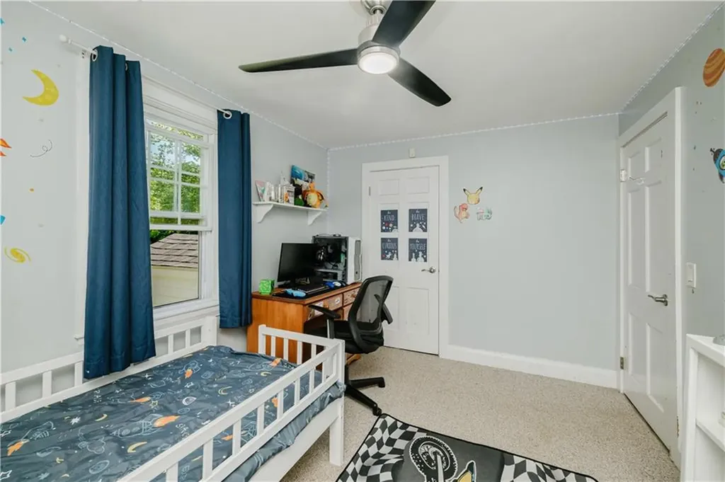 1472 Wampanoag Trail East Providence RI 02915