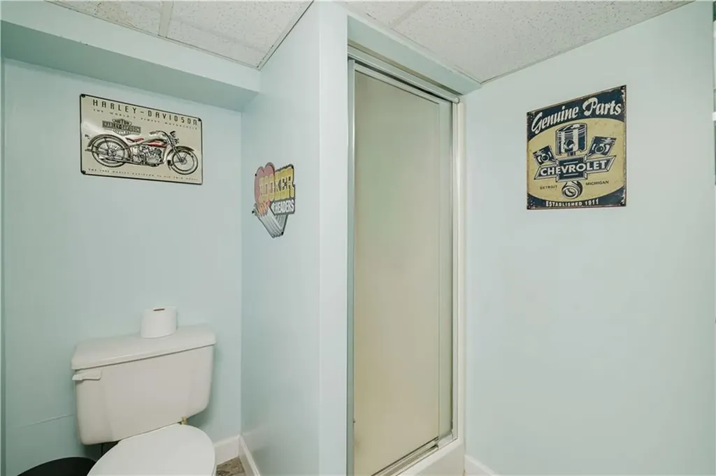1472 Wampanoag Trail East Providence RI 02915