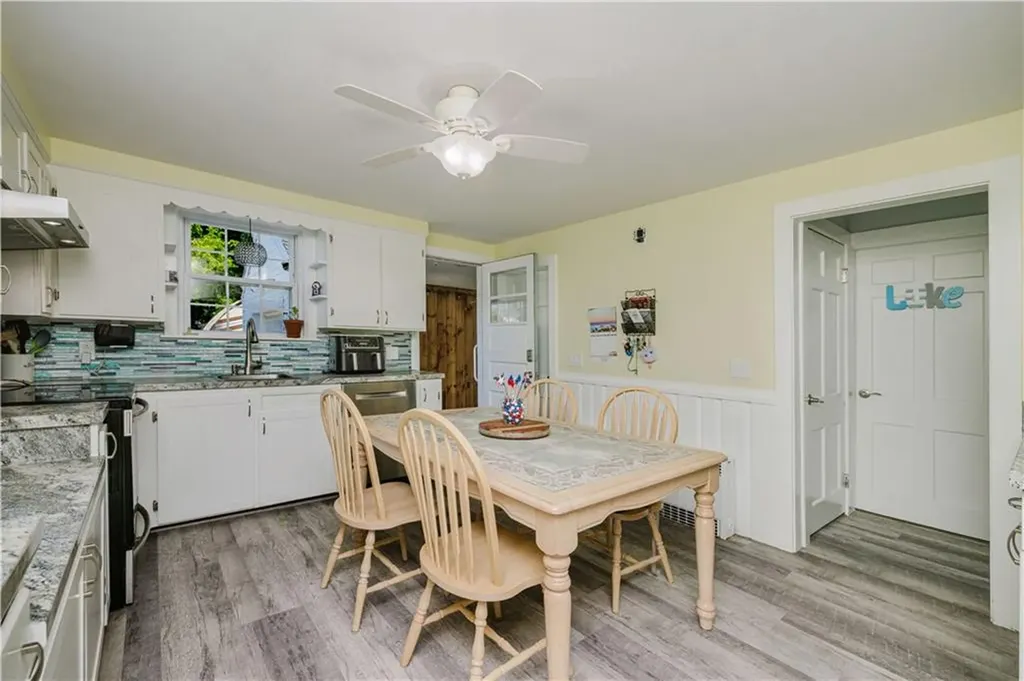 1472 Wampanoag Trail East Providence RI 02915