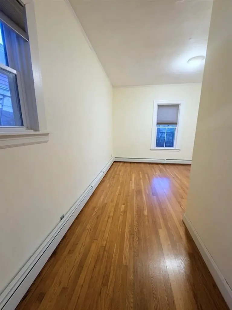 182 Bowen Street Providence RI 02906