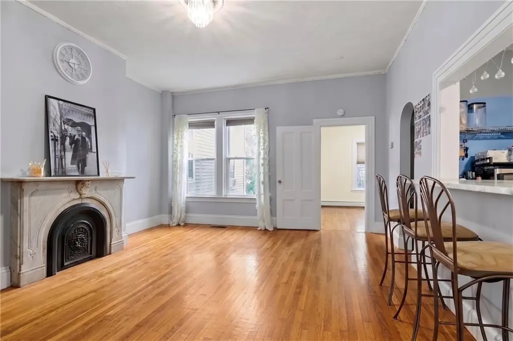 182 Bowen Street Providence RI 02906