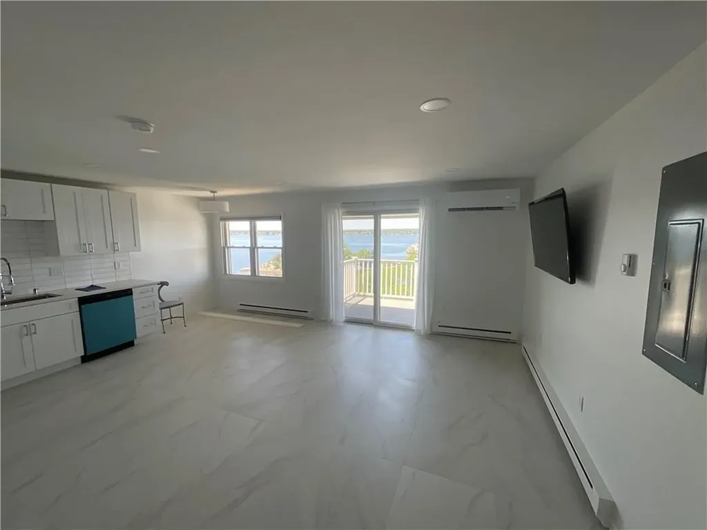 33 Bullocks Point Avenue East Providence RI 02915