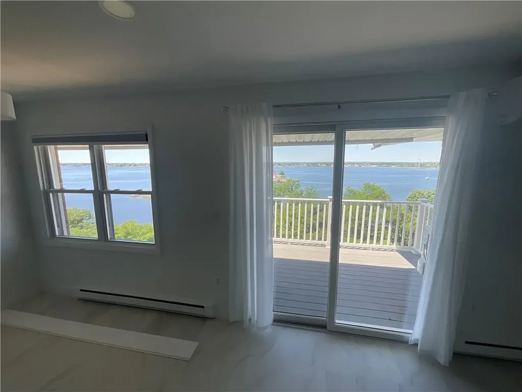 33 Bullocks Point Avenue East Providence RI 02915