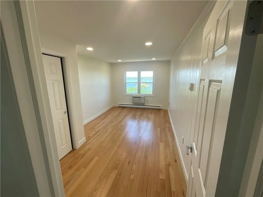 33 Bullocks Point Avenue East Providence RI 02915