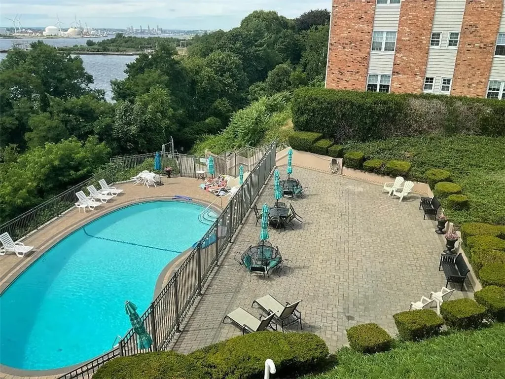 33 Bullocks Point Avenue East Providence RI 02915