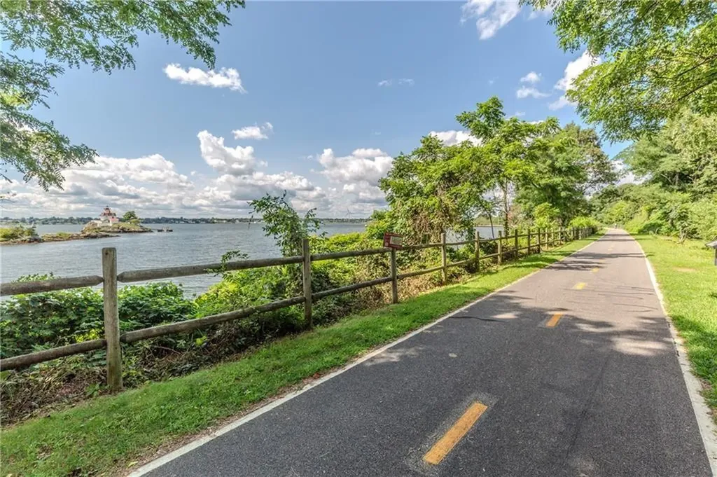 33 Bullocks Point Avenue East Providence RI 02915