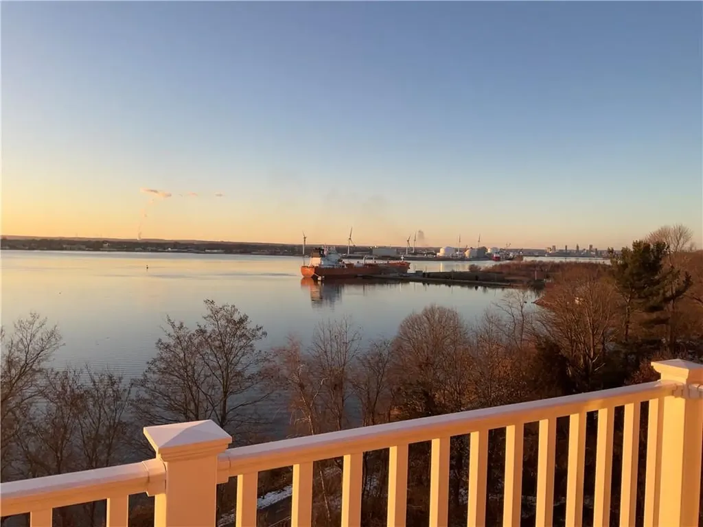 33 Bullocks Point Avenue East Providence RI 02915