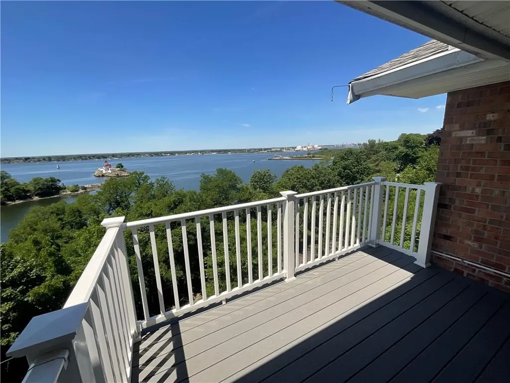 33 Bullocks Point Avenue East Providence RI 02915