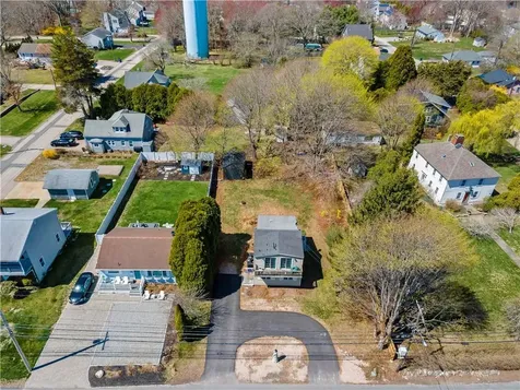 844 Boston Neck Road Narragansett RI 02882