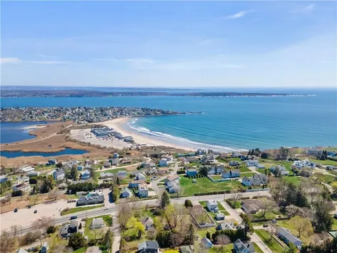 844 Boston Neck Road Narragansett RI 02882