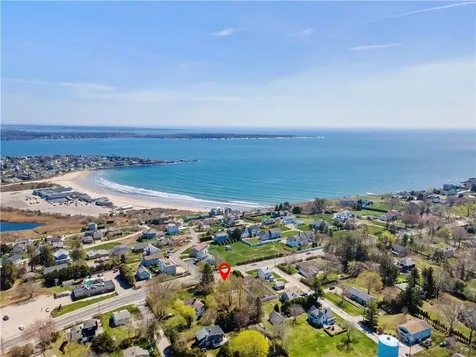 844 Boston Neck Road Narragansett RI 02882