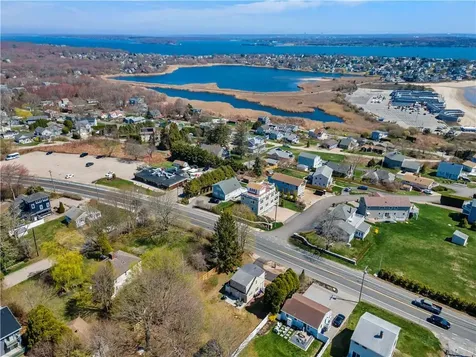844 Boston Neck Road Narragansett RI 02882