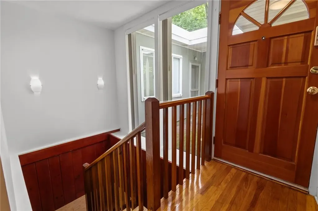 1816 Old Louisquisset Pike Lincoln RI 02865