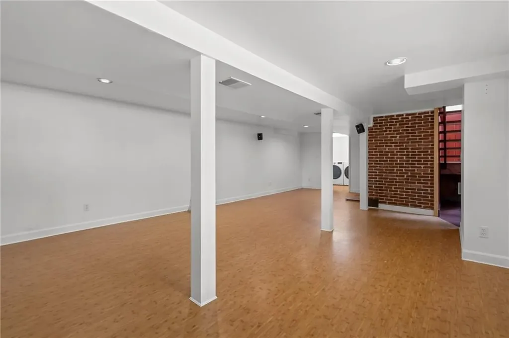 1816 Old Louisquisset Pike Lincoln RI 02865