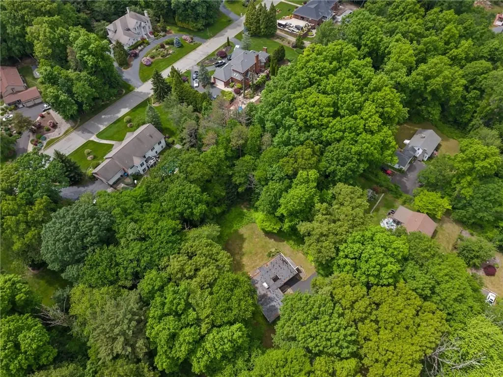1816 Old Louisquisset Pike Lincoln RI 02865