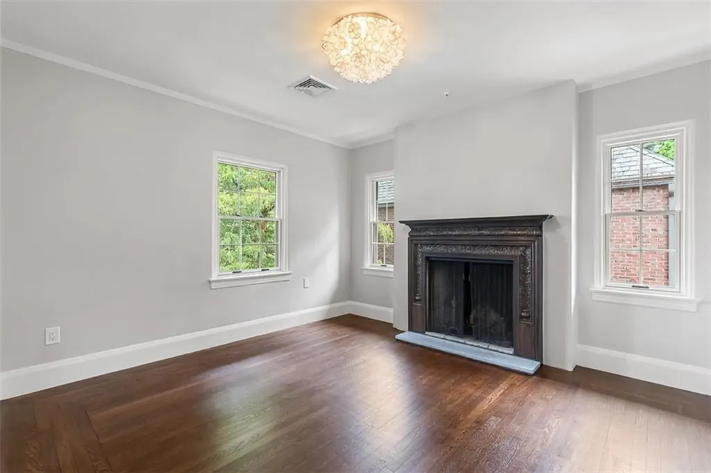 612 Elmgrove Avenue Providence RI 02906