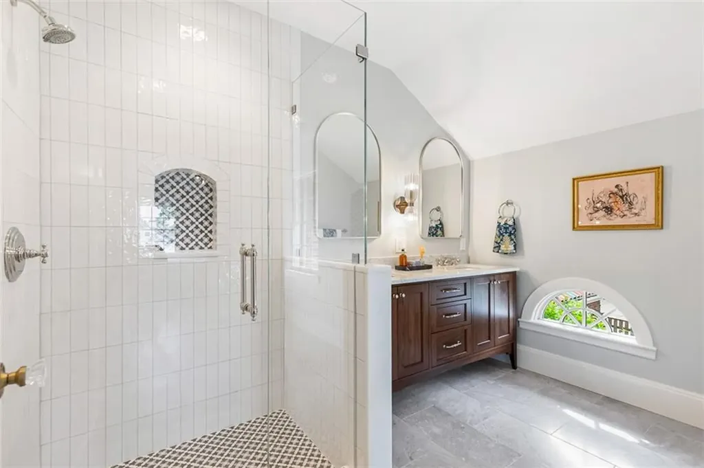 612 Elmgrove Avenue Providence RI 02906
