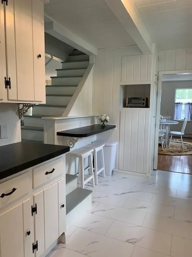 154 Andrew Comstock Road Warwick RI 02886