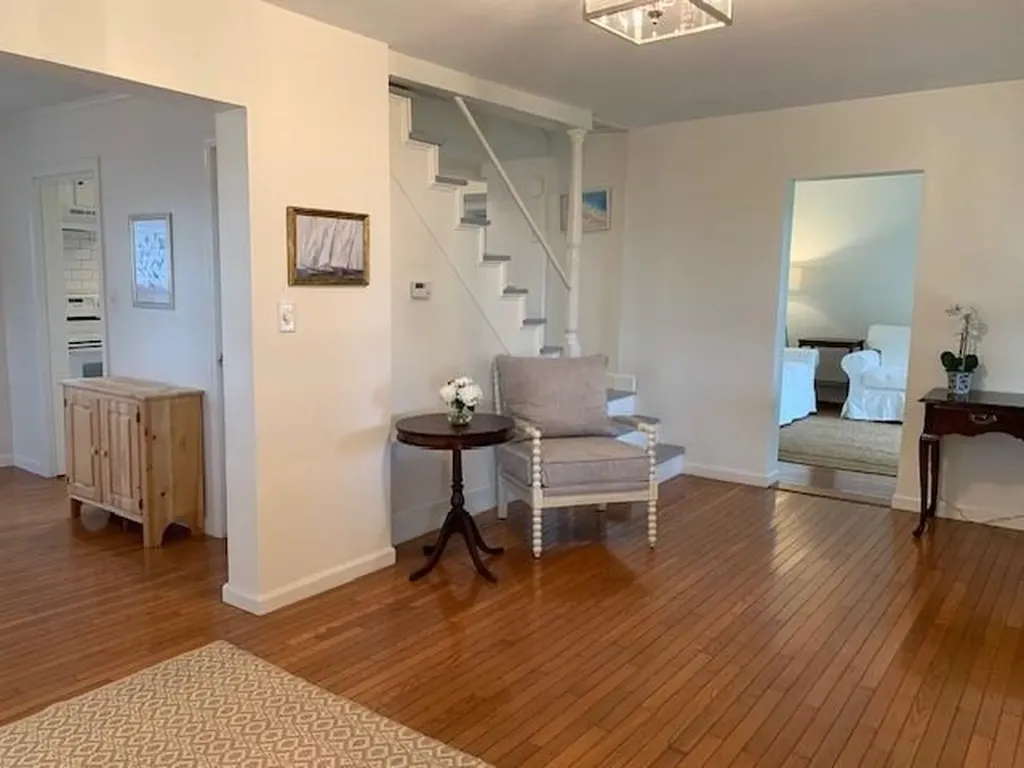 154 Andrew Comstock Road Warwick RI 02886