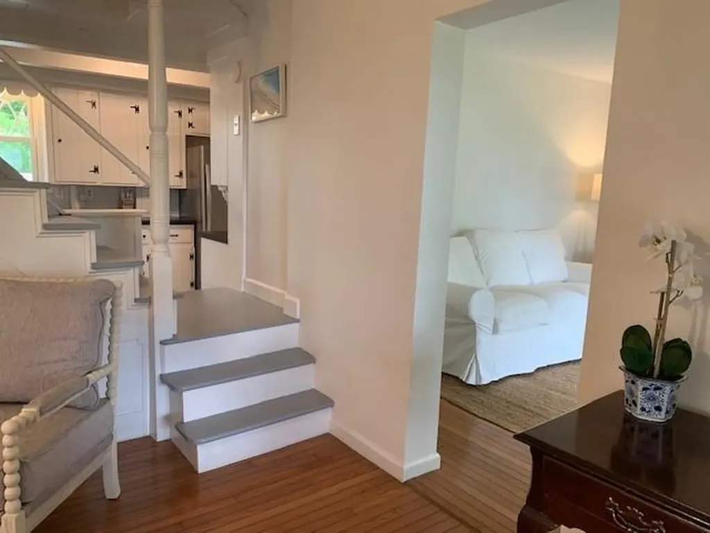 154 Andrew Comstock Road Warwick RI 02886