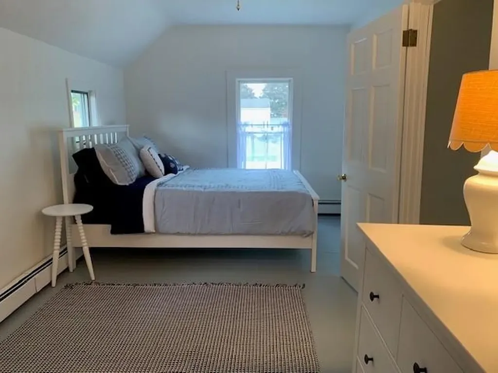 154 Andrew Comstock Road Warwick RI 02886