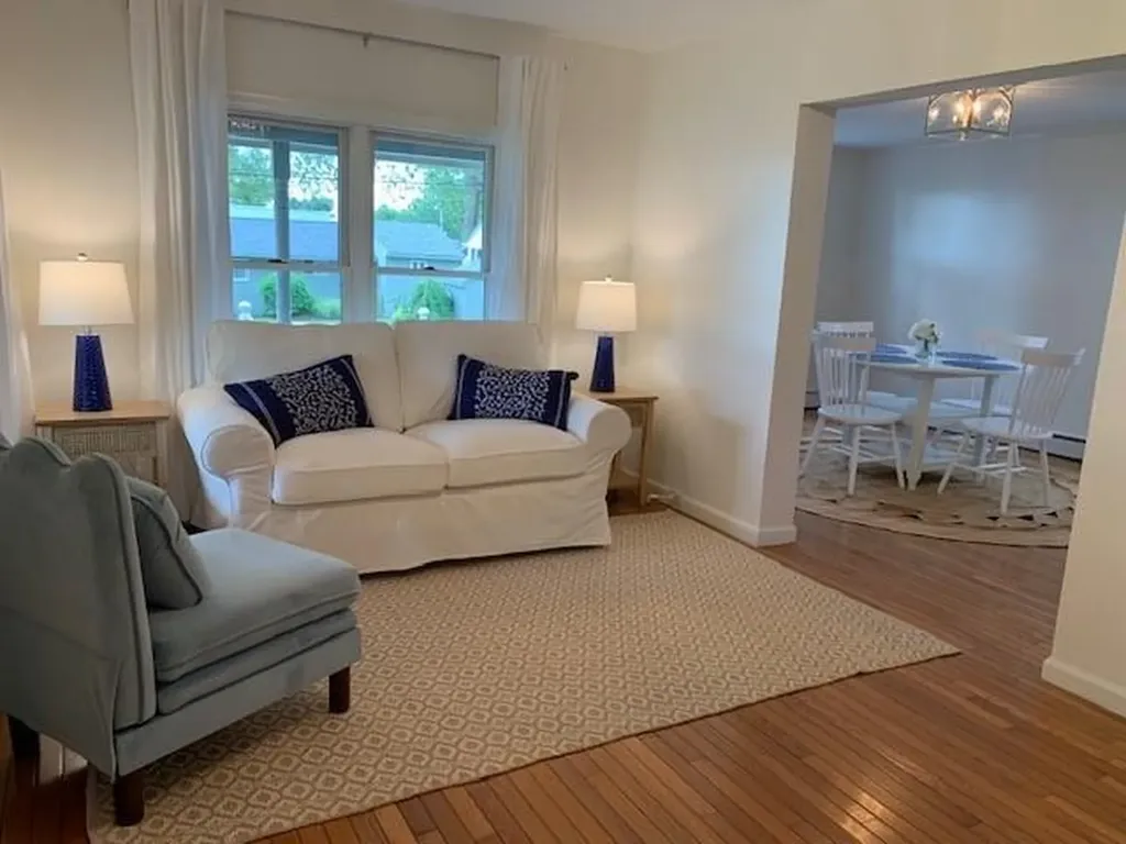 154 Andrew Comstock Road Warwick RI 02886