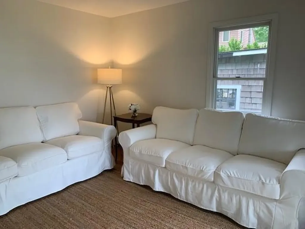 154 Andrew Comstock Road Warwick RI 02886