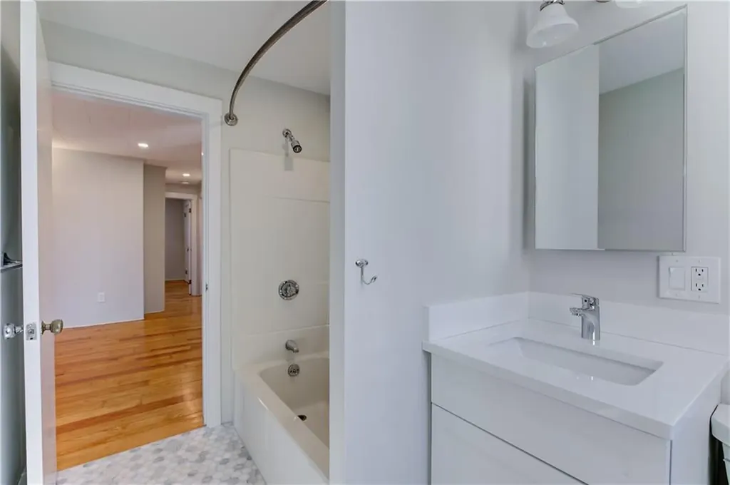 38 Morningside Lane Portsmouth RI 02871