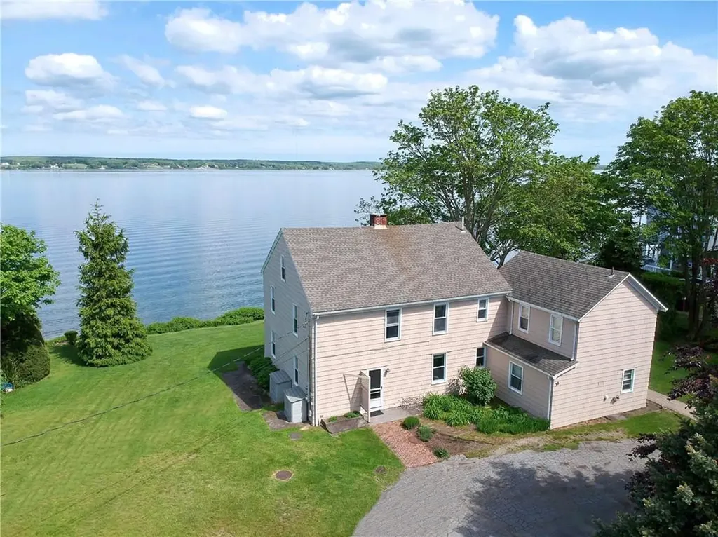 38 Morningside Lane Portsmouth RI 02871