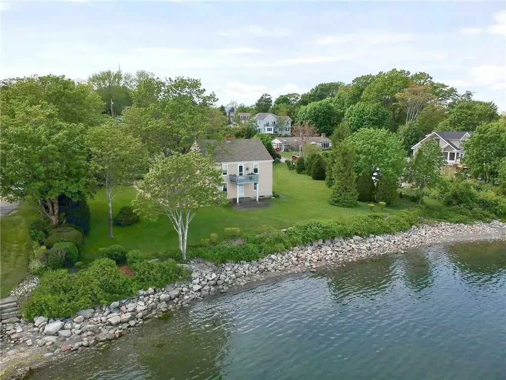 38 Morningside Lane Portsmouth RI 02871