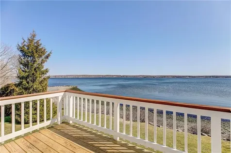 38 Morningside Lane Portsmouth RI 02871