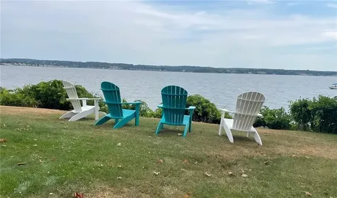 38 Morningside Lane Portsmouth RI 02871