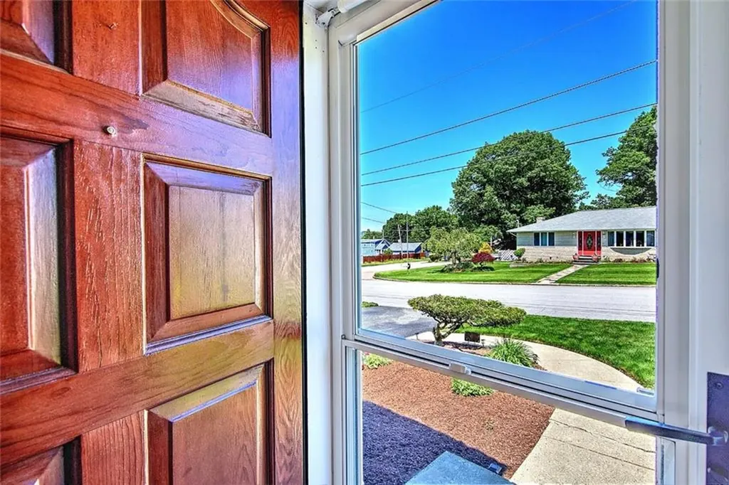 62 Meadowcrest Drive Cumberland RI 02864