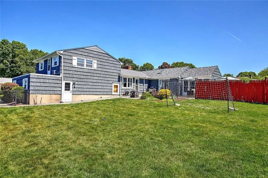 62 Meadowcrest Drive Cumberland RI 02864