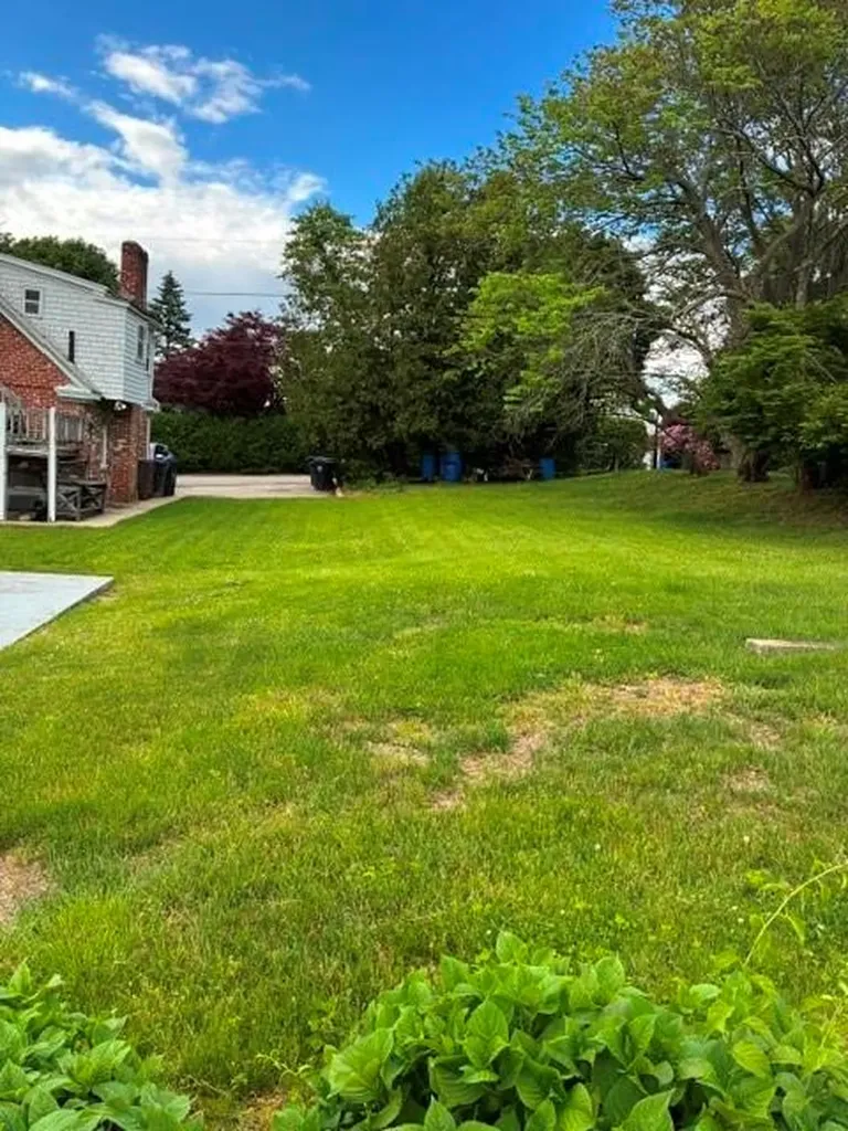 3 Waumsett Avenue Cumberland RI 02864